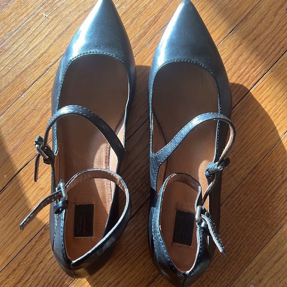 Frye Flats
